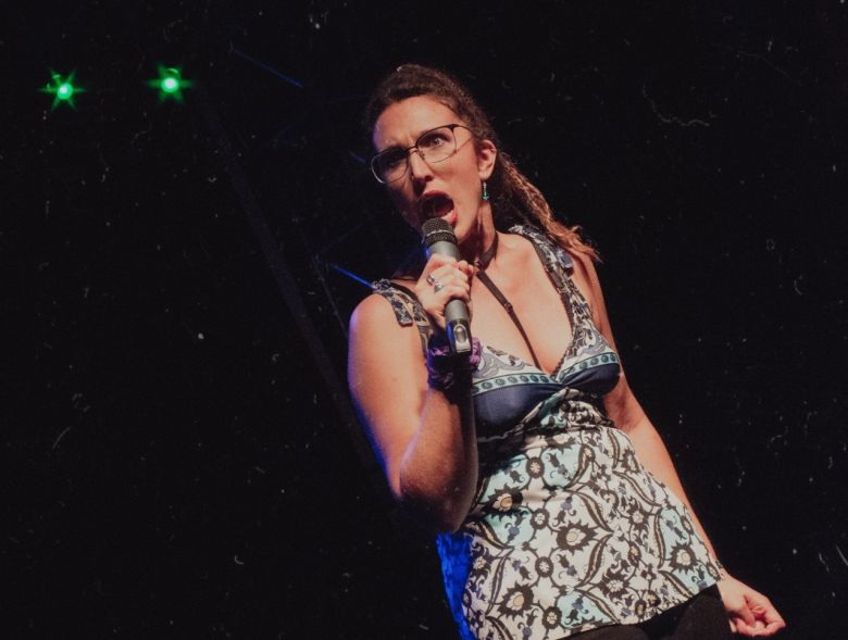 Jazmín Mosquera se presenta en el festival de stand up: ¿Cómo es hacer humor hoy en día?