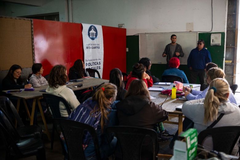 Comienza la segunda edición del curso de reparación de bicicletas destinado a mujeres 