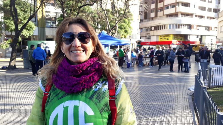 Paro nacional de ATE: Radio abierta y olla popular en plaza Roca