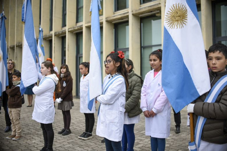 Se desarrollaron en Río Cuarto los actos centrales del día de la bandera 