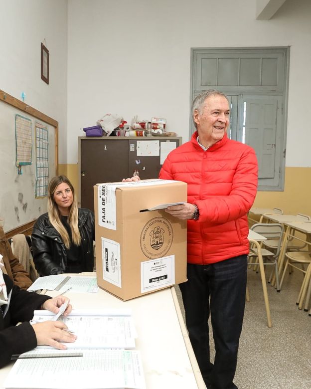 Schiaretti pidió a los cordobeses que "ejerzan su derecho a votar"