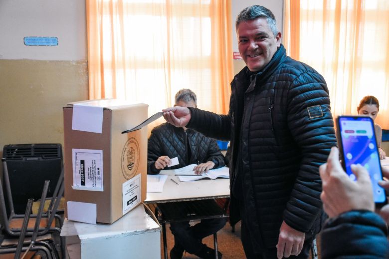 Fuentes convocó a la ciudadanía a vivir esta jornada de celebración de la democracia 