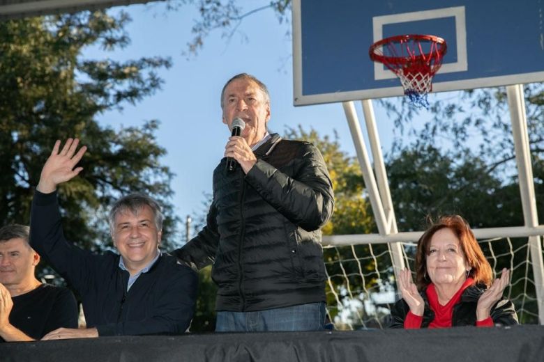 Schiaretti y Llaryora se mostraron juntos después de la elección