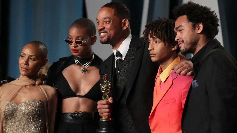 El hijo de Will Smith contó que Jada Pinkett Smith le dio drogas psicodélicas a toda su familia