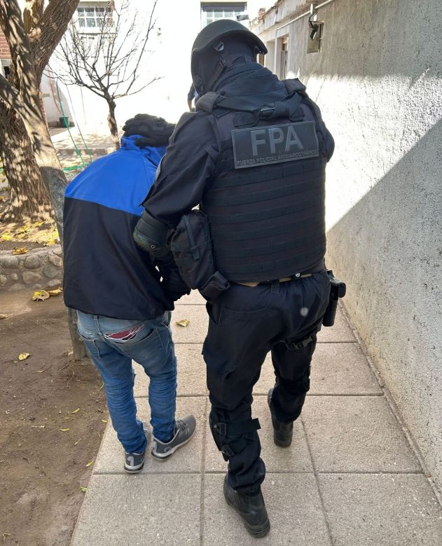 La FPA y la policía de San Luis detuvieron a dos vendedores de drogas 