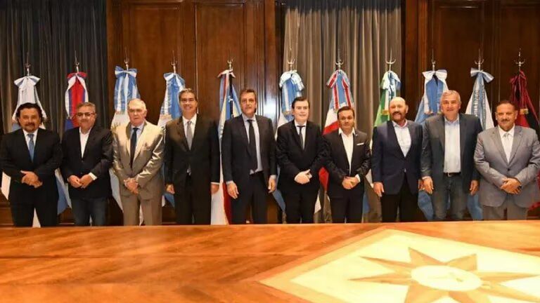 Los gobernadores peronistas se reunirán con Sergio Massa y darán una fuerte señal de respaldo a su candidatura presidencial