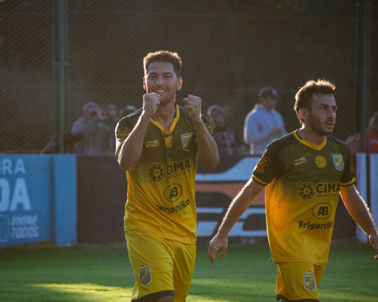 Gonzalo Álvarez: "Pensamos más en pelear un campeonato que salvarnos de la categoría”