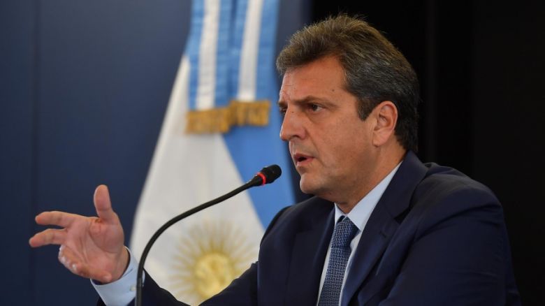 Massa: "No se va a usar un solo dólar de las reservas" para pagar el vencimiento al FMI