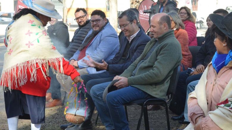 Las fiestas populares de agosto se inspiran en la Pachamama, la nieve y la historia