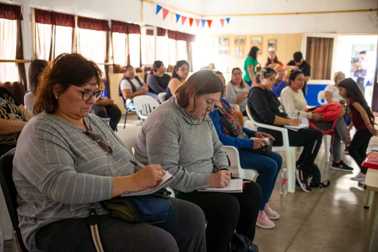 Trama Emprendedora: arrancaron nuevos talleres en el CIC de Barrio Obrero