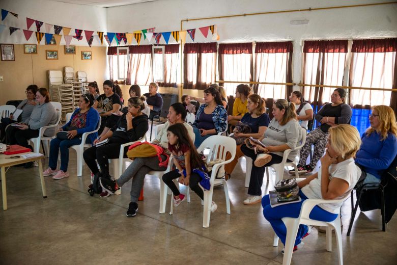 Trama Emprendedora: arrancaron nuevos talleres en el CIC de Barrio Obrero