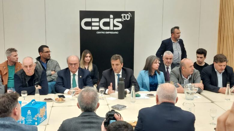 El CECIS planteó a Massa la necesidad de reducir la carga impositiva