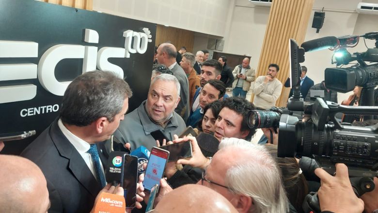 El CECIS planteó a Massa la necesidad de reducir la carga impositiva