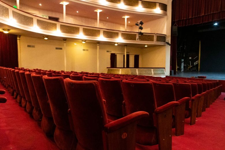 Se está refaccionando la sala de ensayo del Teatro Municipal