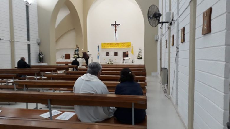 "La mayoría viene a agradecer y a pedir conservar el trabajo”