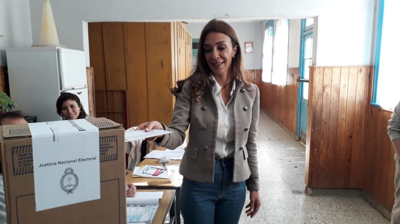 Votó Belén Avico la empresaria que quiere ser la voz de los emprendedores en el Congreso