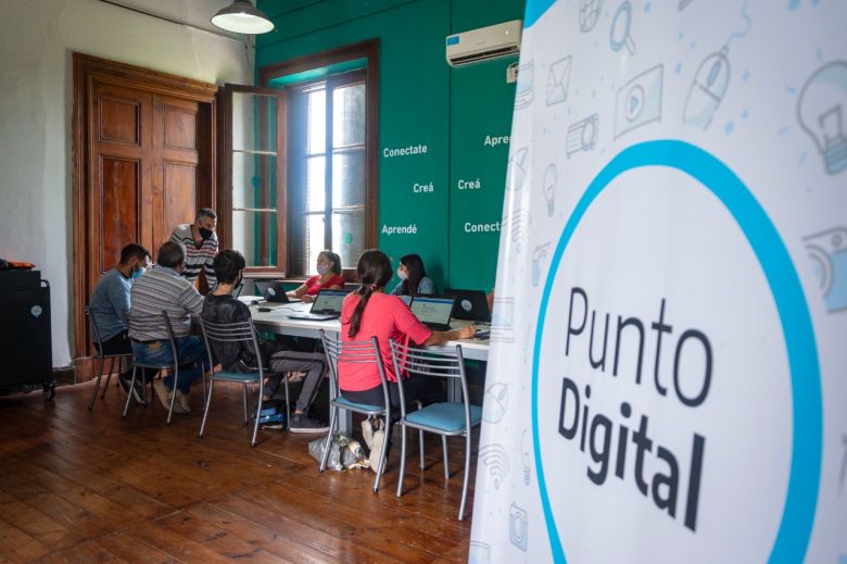 Continúan los talleres en el Punto Digital