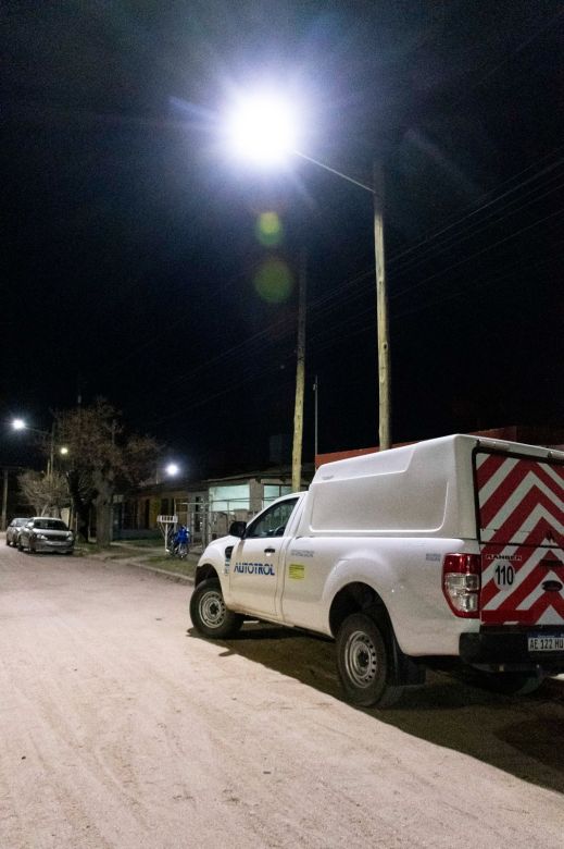 Más seguridad: habilitan luminarias LED en barrios de Banda Norte y el oeste