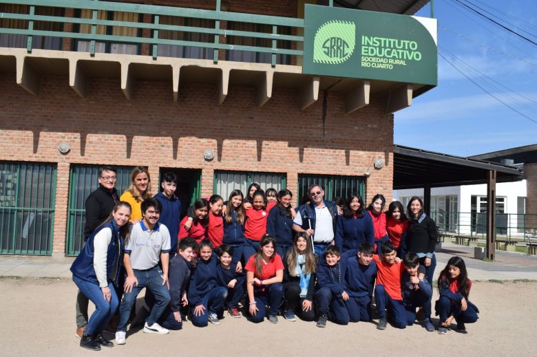 Taller de accesibilidad y comunicación inclusiva en el C.E de la Sociedad Rural 