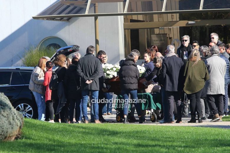 Las fotos del último adiós a Mariano Caprarola: sus familiares y amigos lo despidieron con dolor