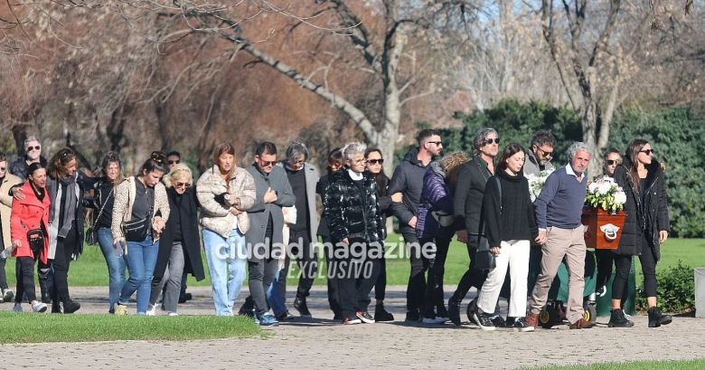 Las fotos del último adiós a Mariano Caprarola: sus familiares y amigos lo despidieron con dolor