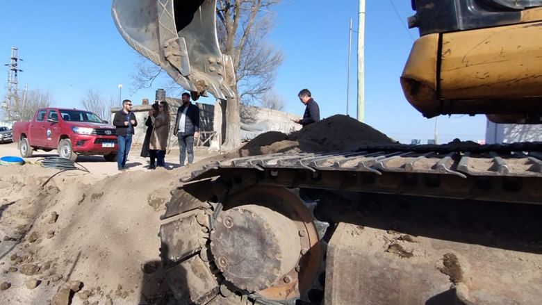 Avanza la ampliación de la red distribuidora de agua en el barrio Islas Malvinas