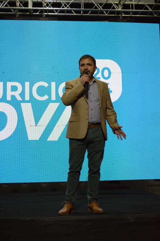 Mauricio Dova lanzó su precandidatura a intendente por el justicialismo