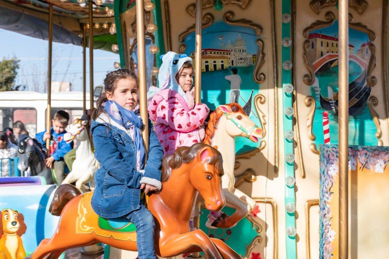 Más de 250 feriantes participaron de una nueva edición del Paseo de Ferias en el Parque Sur