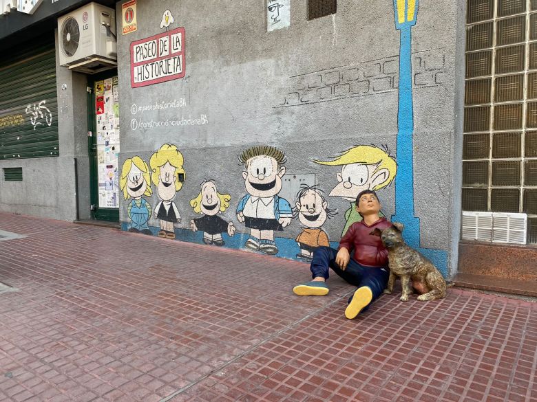 Esculturas de un artista chileno causan impacto en Buenos Aires 