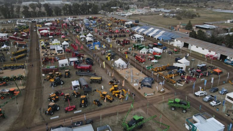 Más de 15 mil personas dijeron presente en el tercer día de la Expo 89º