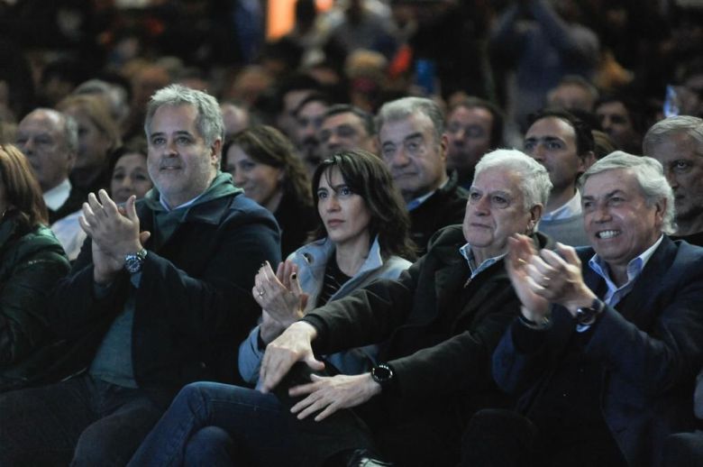 “Las opciones en octubre son los partidos de la grieta que fracasaron, el salto al abismo, y nosotros”