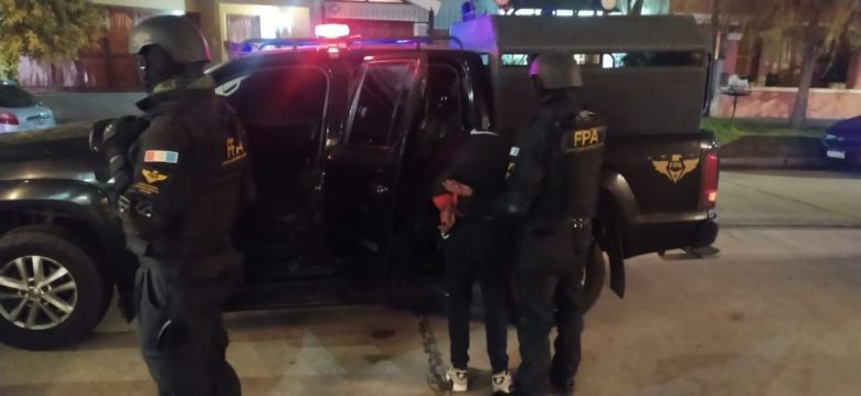 FPA detuvo a un delivery de drogas en barrio General Paz 