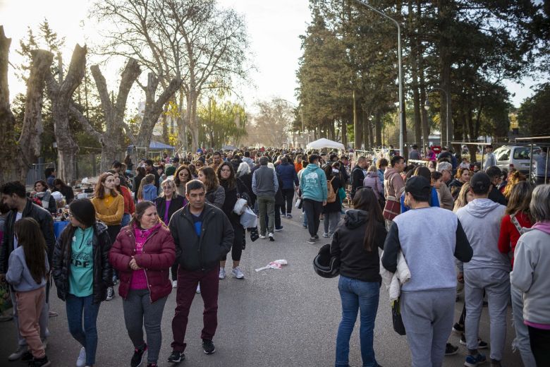 Este domingo se realiza una nueva edición del Paseo de Ferias en el Parque Sarmiento