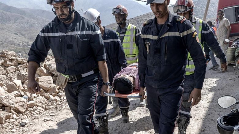 Redoblan esfuerzos para encontrar sobrevivientes del sismo en Marruecos