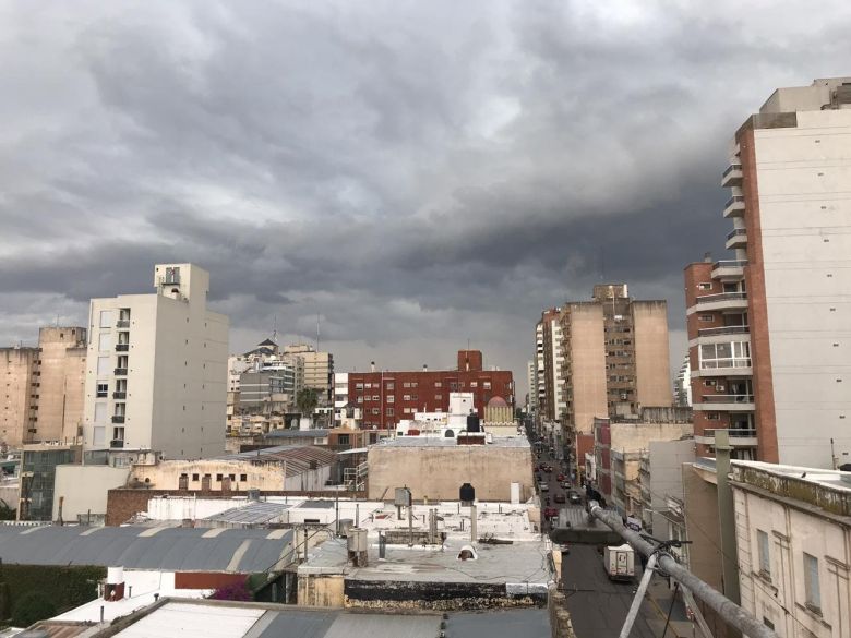 Habrá viento fuerte y aumentará la temperatura 