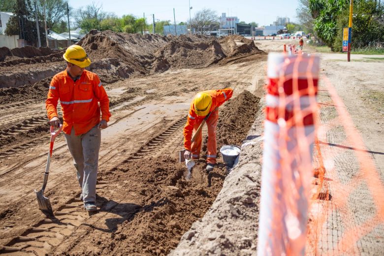 Doble Vía Ruta 30: con el avance de las obras Llamosas y Gutiérrez recorrieron el sector