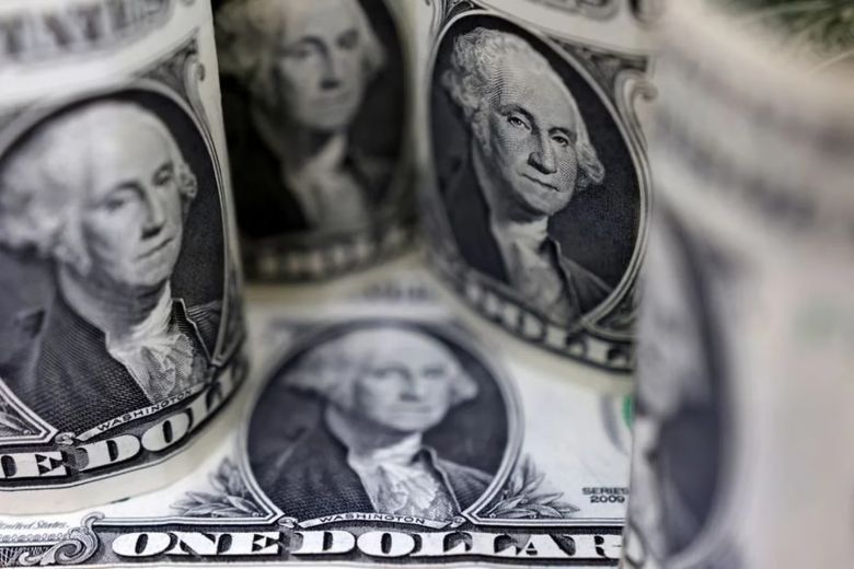 A cuánto llegarán a fin de año el dólar y la inflación en la Argentina, según analistas locales e internacionales