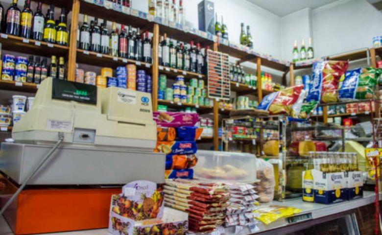 “No hay desabastecimiento de alimentos en los almacenes, pero sí desaparecieron las ofertas y promociones”