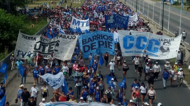 Marijuán pidió dar de baja 160 mil planes sociales cuyos beneficiarios viajaron al exterior