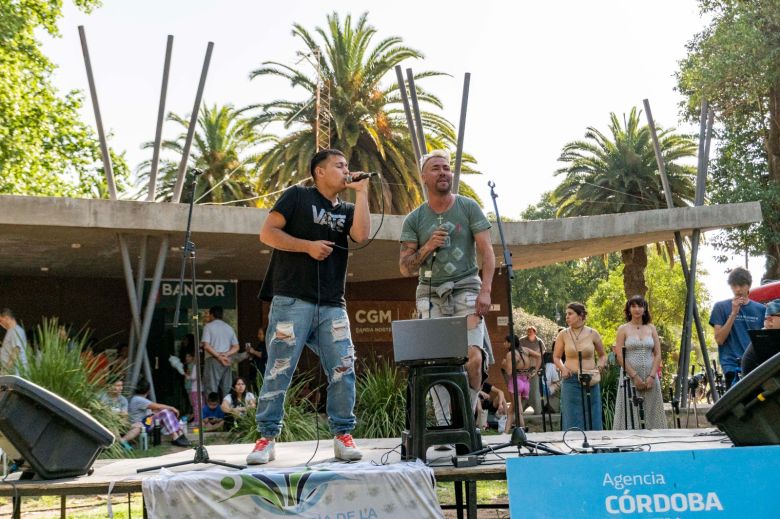 Miles de chicos y chicas festejaron la Primavera Joven en el Parque Sarmiento 