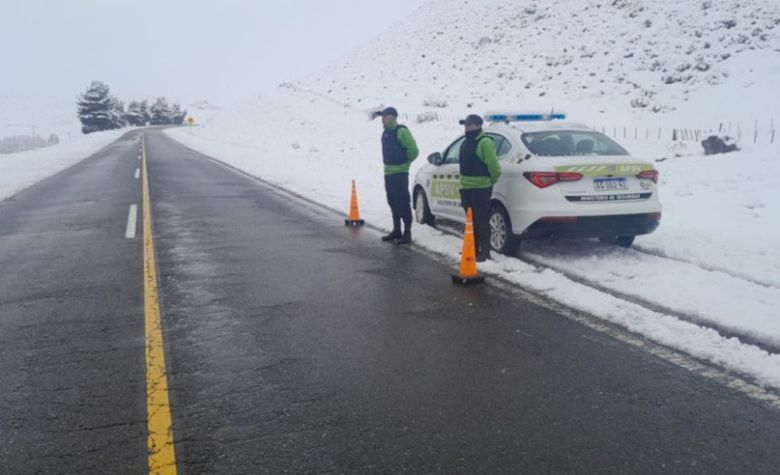  Parte del sur argentino amaneció nevado 