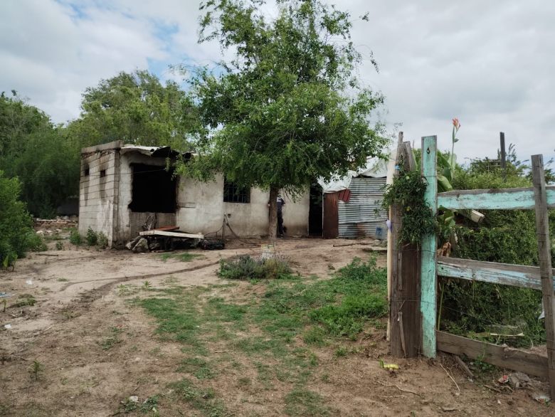 Se quemó una vivienda por completo en cercanías del Centro Cívico