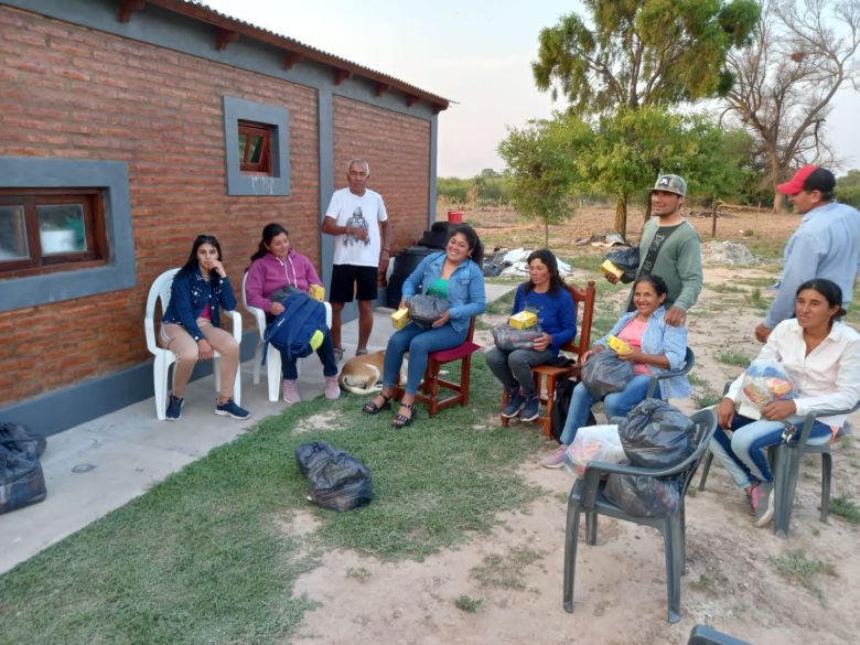 La ayuda de Cabrera Solidaria llegó al monte de Santiago del Estero