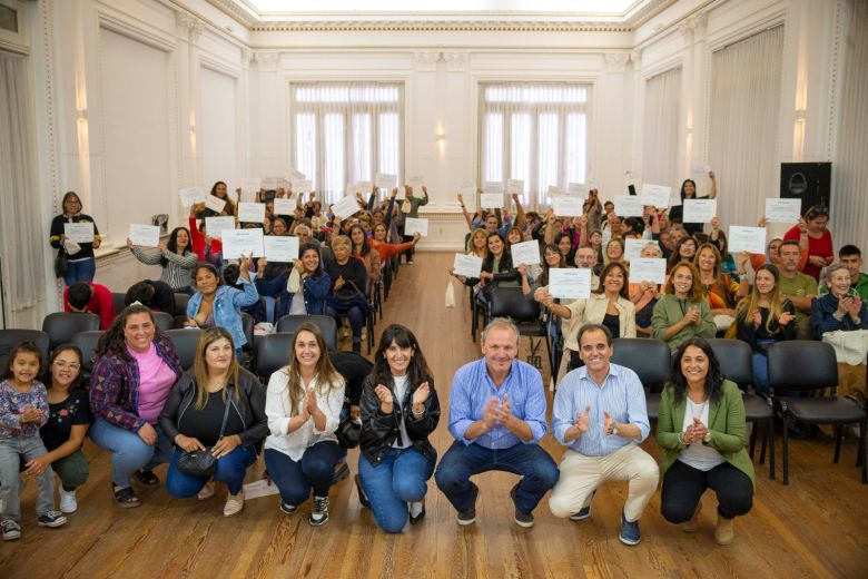 Casa Trama Emprendedora: Llamosas y De Rivas entregaron 81 certificados en el cierre de las actividades 