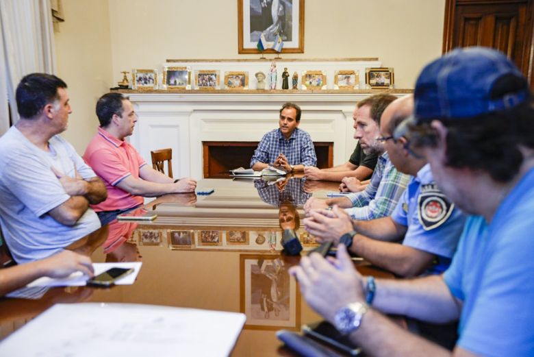 Llamosas encabezó la reunión del Comité de Emergencia y continúan las acciones en toda la ciudad