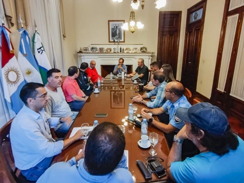 Llamosas encabezó la reunión del Comité de Emergencia y continúan las acciones en toda la ciudad