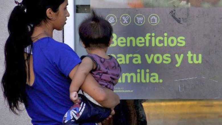 Desde enero aumenta el 100% la Asignación Universal por Hijo y el 50% la Tarjeta Alimentar