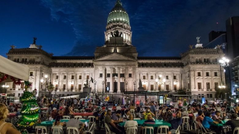 Organizaciones sociales harán una cena de Nochebuena frente al Congreso