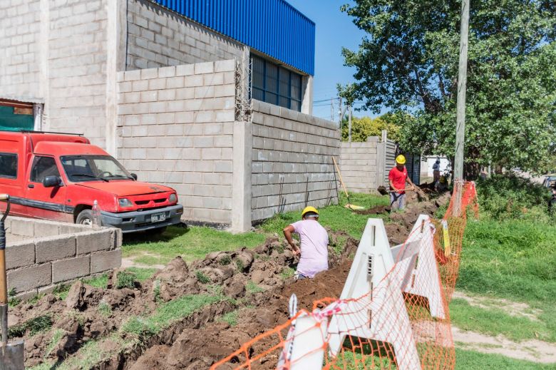 Avanza la obra de gas natural en el barrio Carlos Mayer