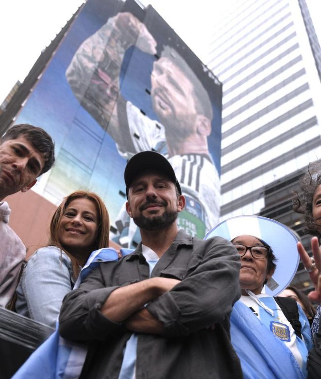 El mural de Messi hecho por Martín Ron compite con 50 obras callejeras de todo el mundo